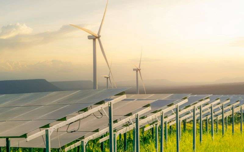 The Role of Renewable Energy in ESG Strategies